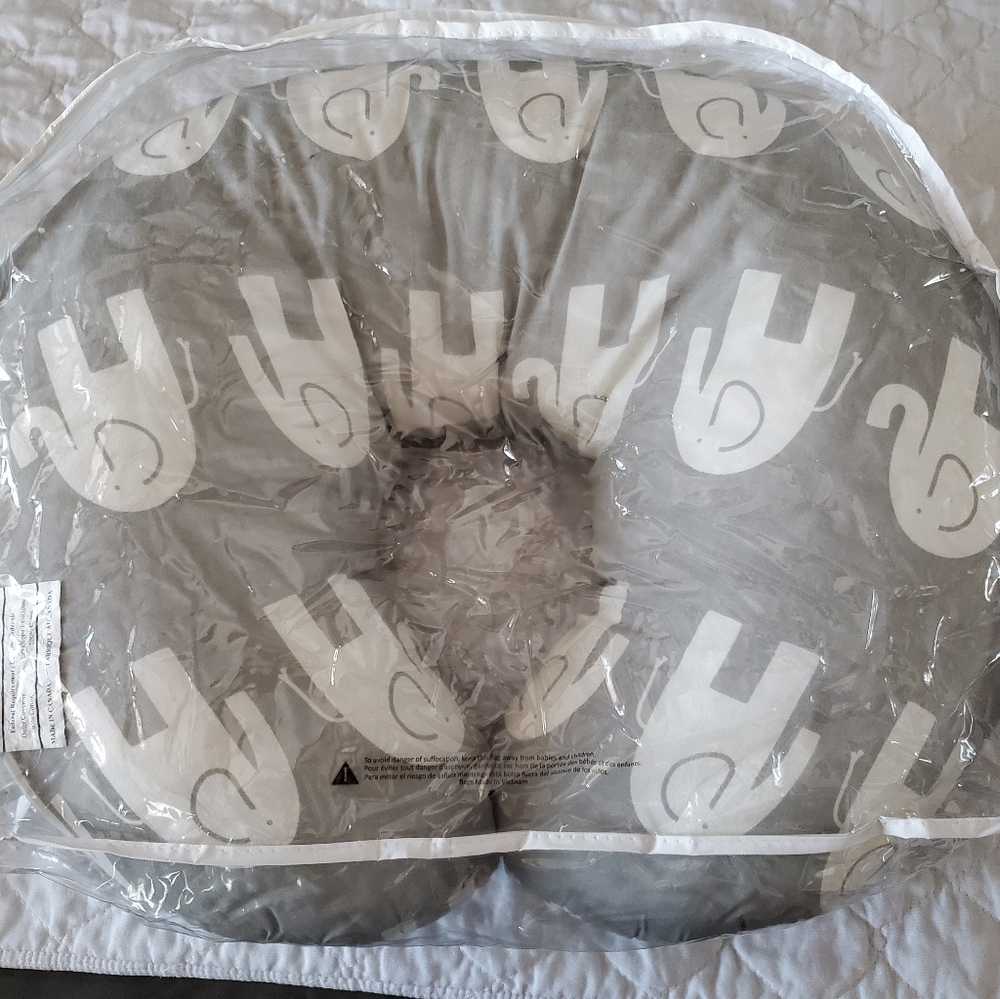 Nursing pillow